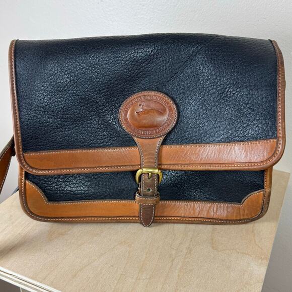 Dooney & Bourke Handbags - Dooney & Bourke Crossbody Shoulder Bag Purse All Weather Leather Classic Vintage